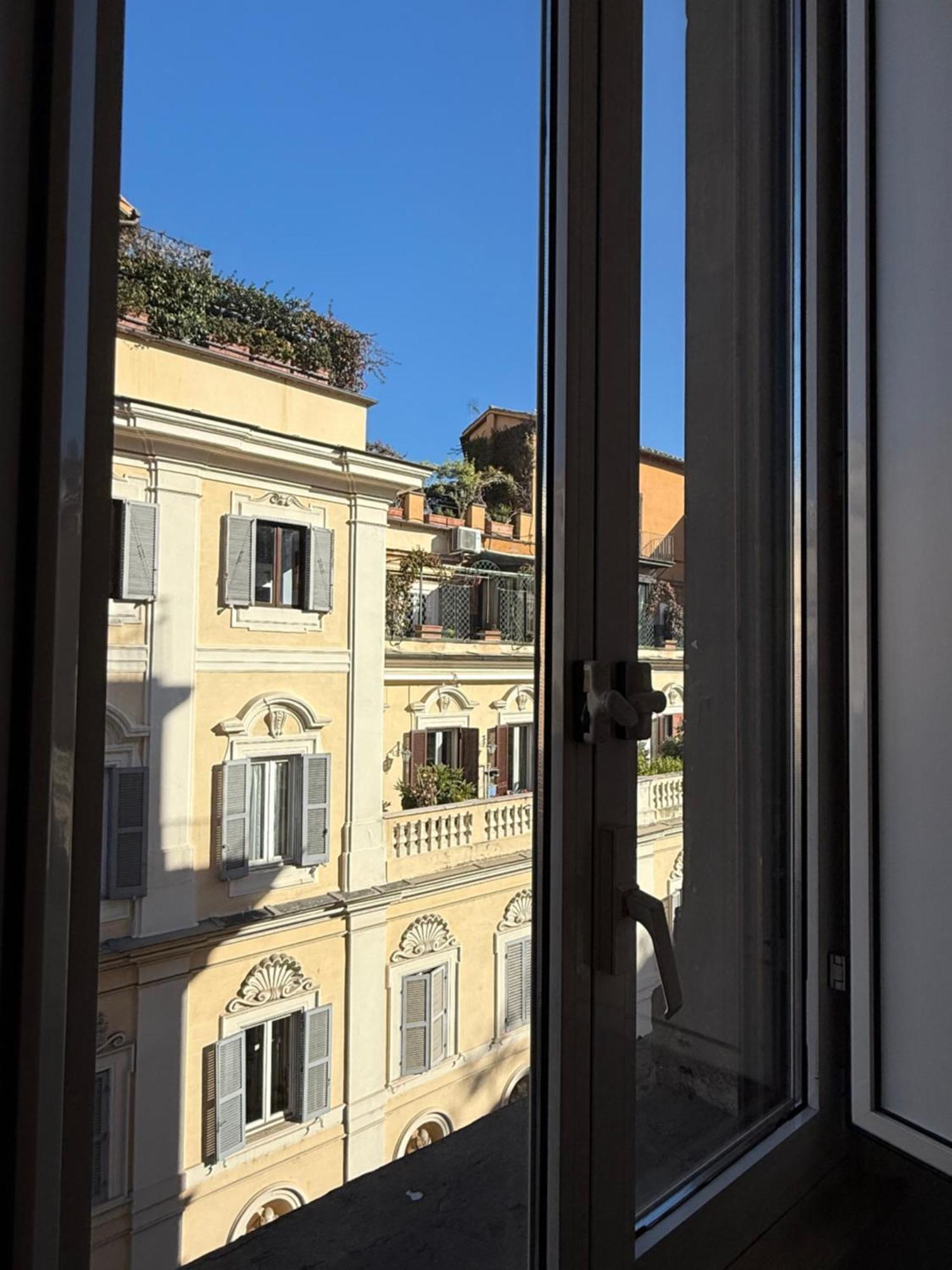 Two Bedrooms Spanish Steps